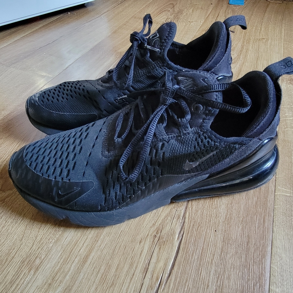 Nike Air Max 270 Sneakers